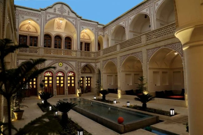 إقامة تقليدية عمارت ماندکار کاشان 14