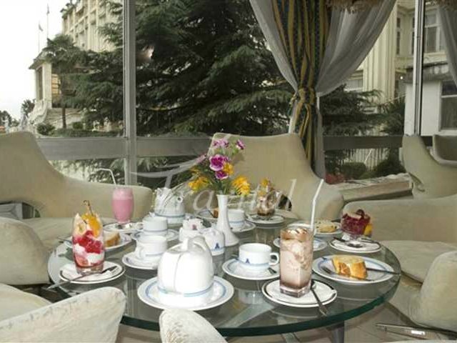 فندق بارسیان أزادی رامسر 4