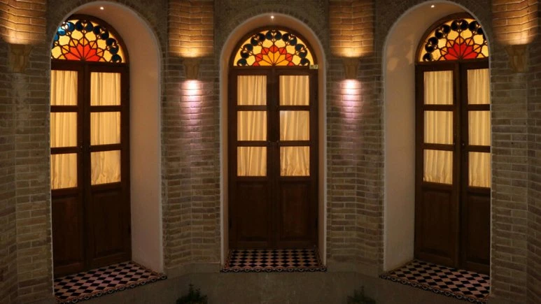بوتیک فندق ایران مهر شيراز 4